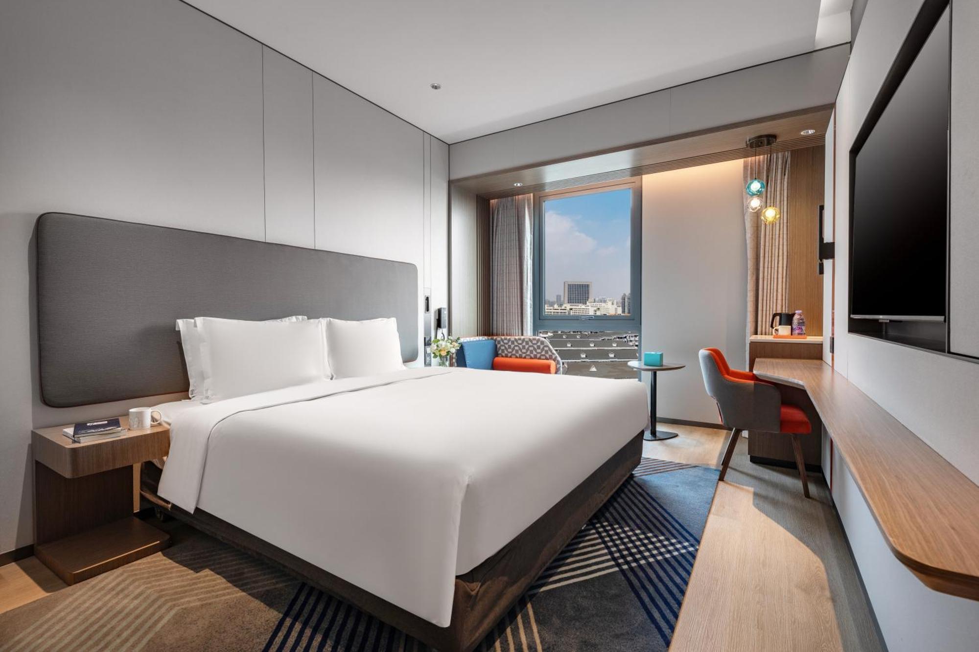 Holiday Inn Express Changfeng Park Shanghai Eksteriør bilde